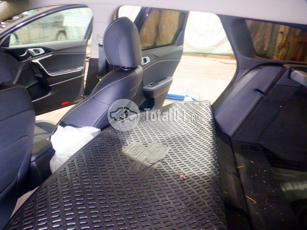 Фото KIA cee\'d 148