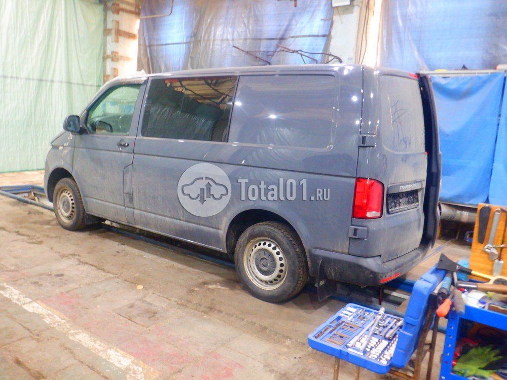 Фото Volkswagen Transporter 10