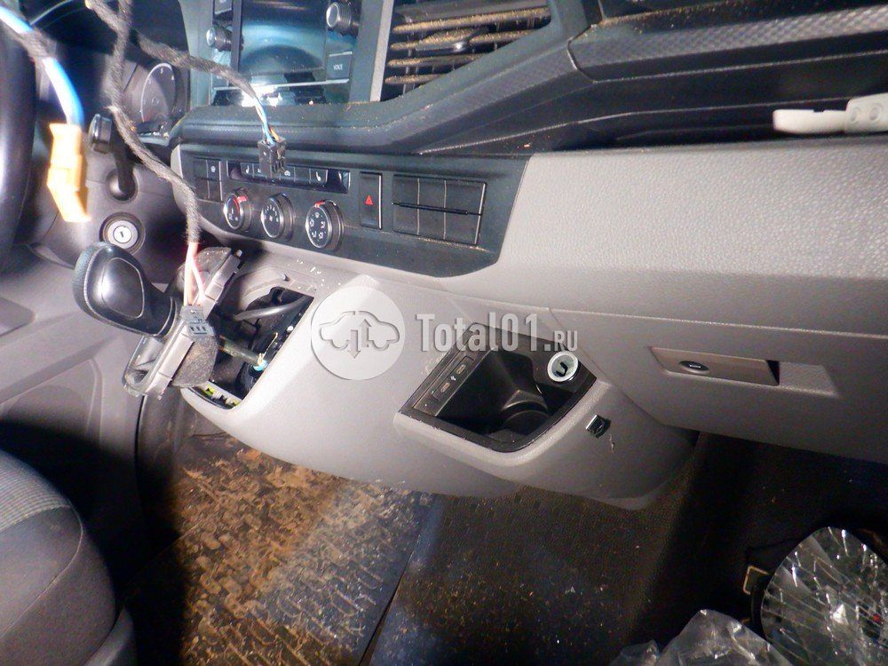 Фото Volkswagen Transporter 52