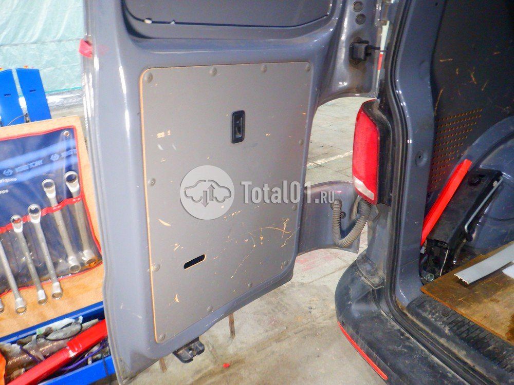 Фото Volkswagen Transporter 82