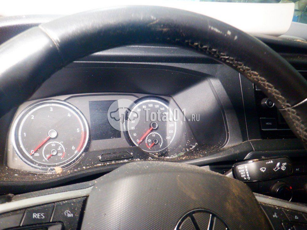 Фото Volkswagen Transporter 100