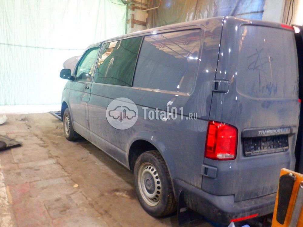 Фото Volkswagen Transporter 210