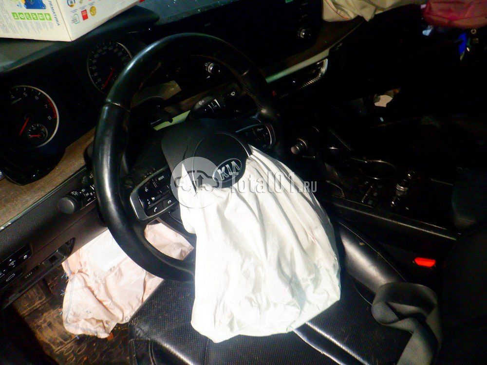 Фото KIA K5 44