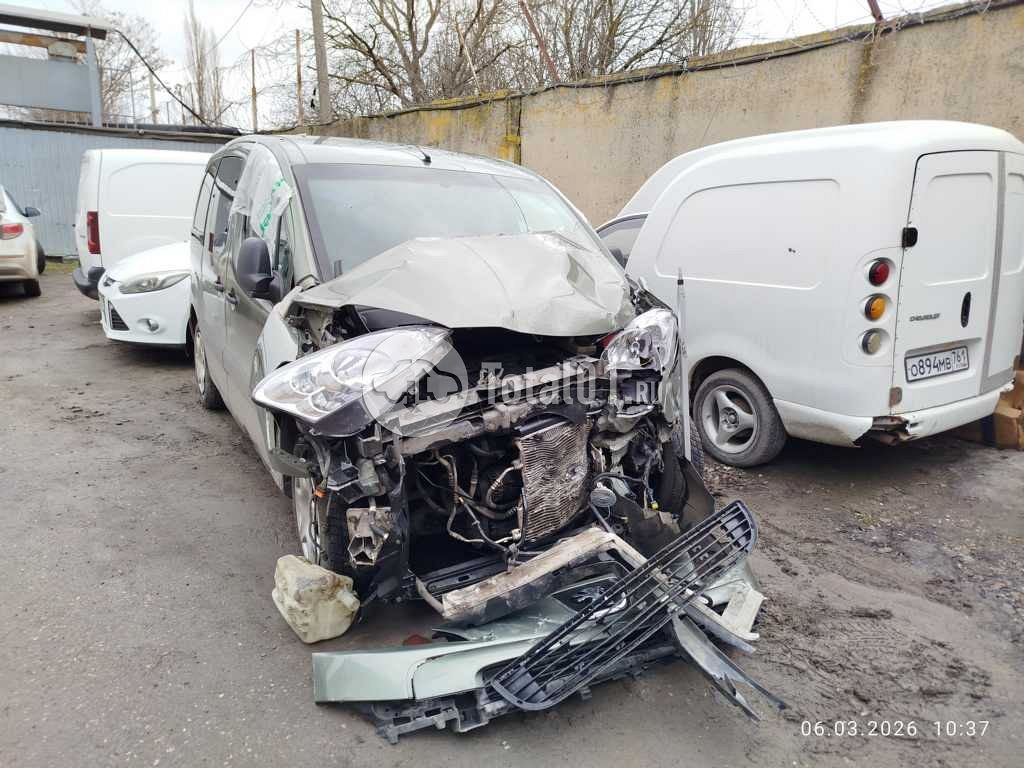Фото Peugeot Partner 10