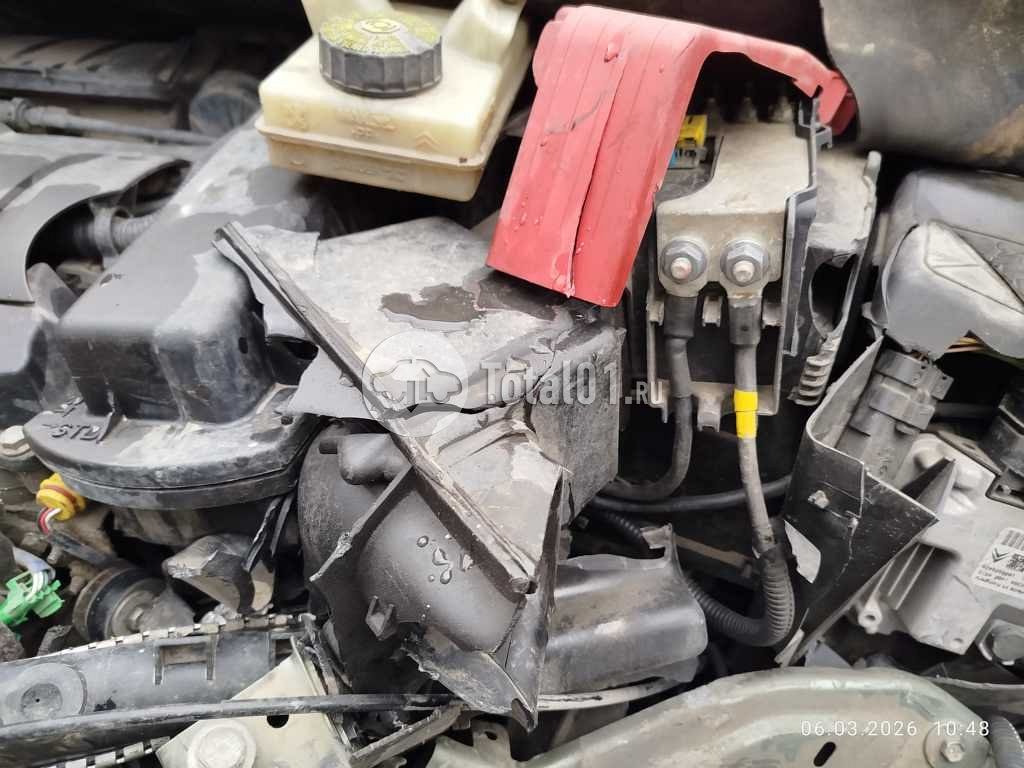 Фото Peugeot Partner 64