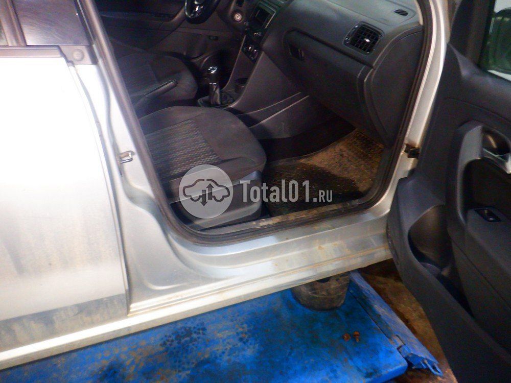 Фото Volkswagen Polo 26