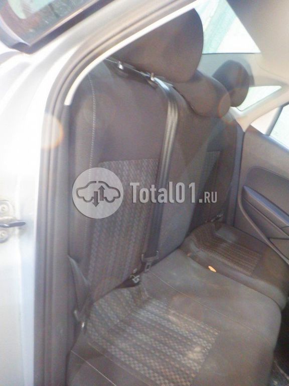 Фото Volkswagen Polo 44