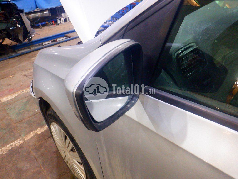 Фото Volkswagen Polo 200