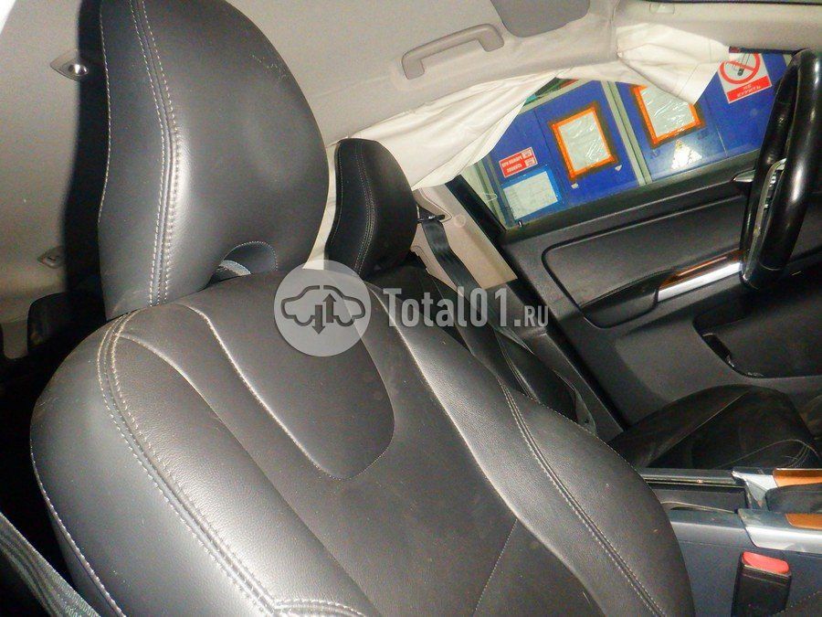 Фото Volvo XC60 24