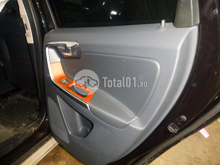 Фото Volvo XC60 40