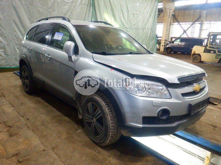 Фото Chevrolet Captiva 10