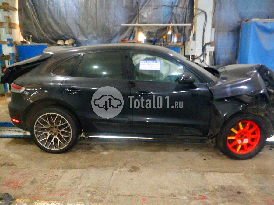 Фото Porsche Macan 10
