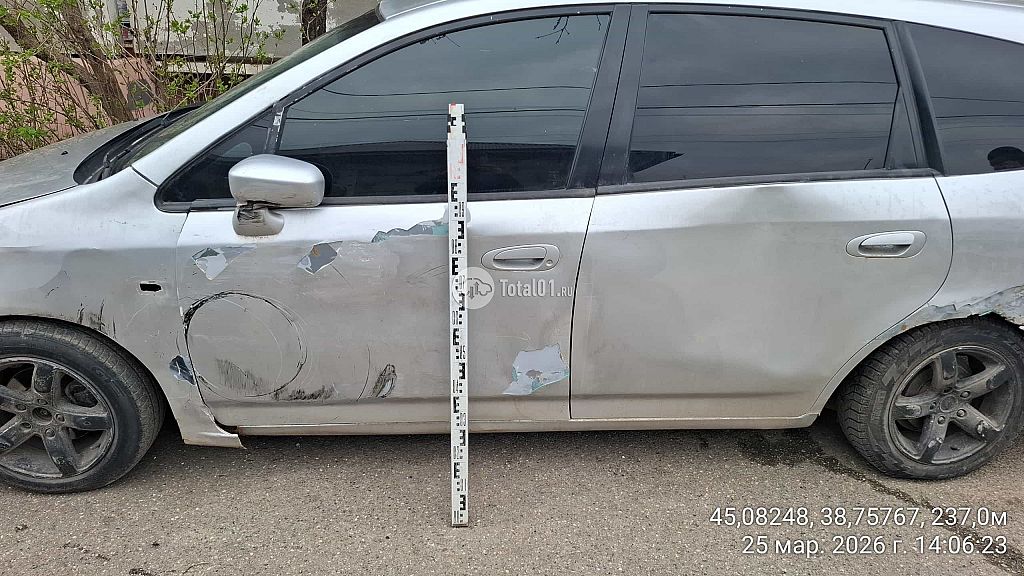 Фото Honda Stream 10