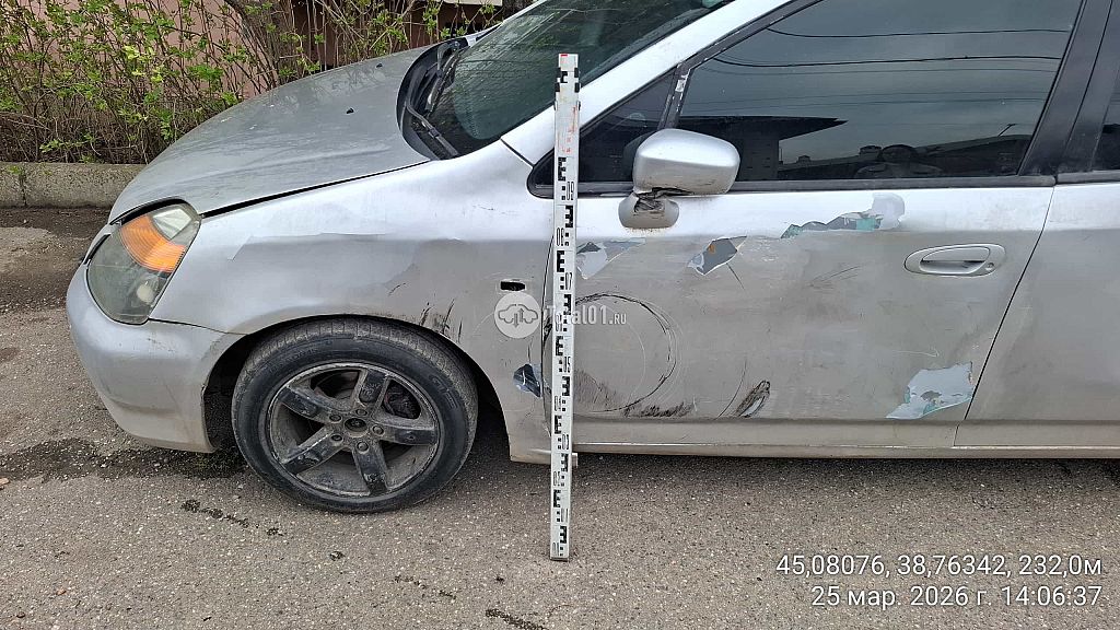 Фото Honda Stream 12