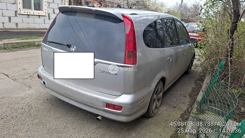 Фото Honda Stream 20