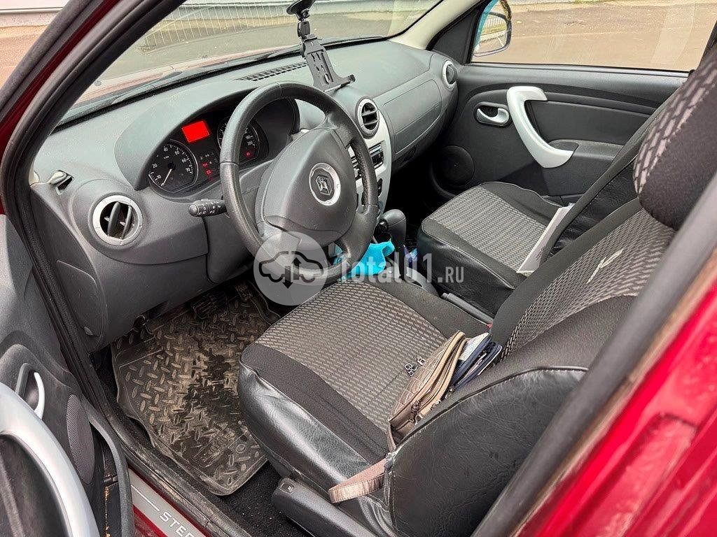 Фото Renault Sandero Stepway 666