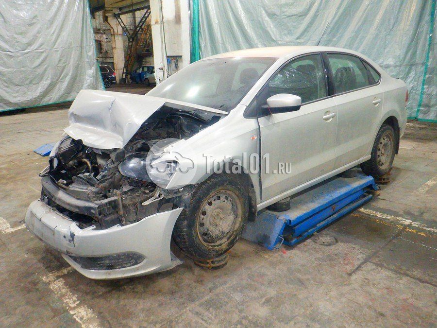 Фото Volkswagen Polo 10