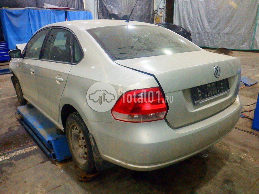 Фото Volkswagen Polo 14