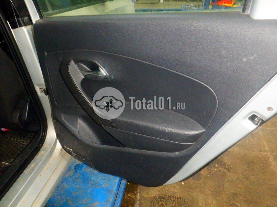 Фото Volkswagen Polo 28