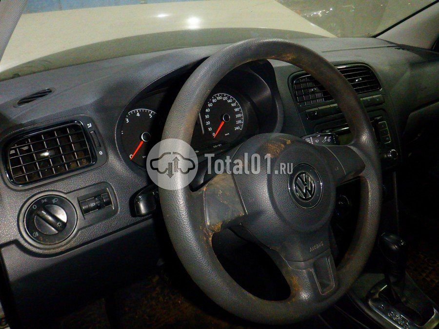 Фото Volkswagen Polo 56