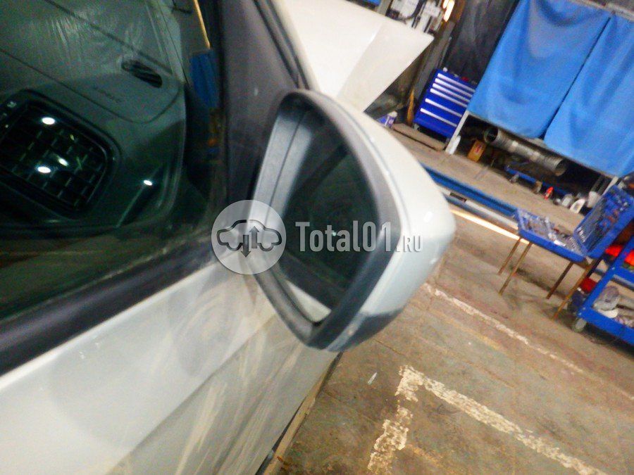 Фото Volkswagen Polo 80