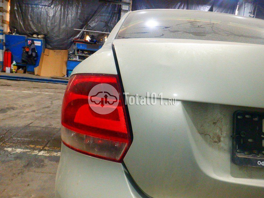 Фото Volkswagen Polo 100