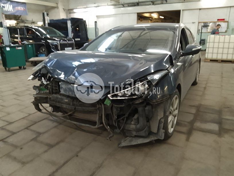 Фото Hyundai i40 4