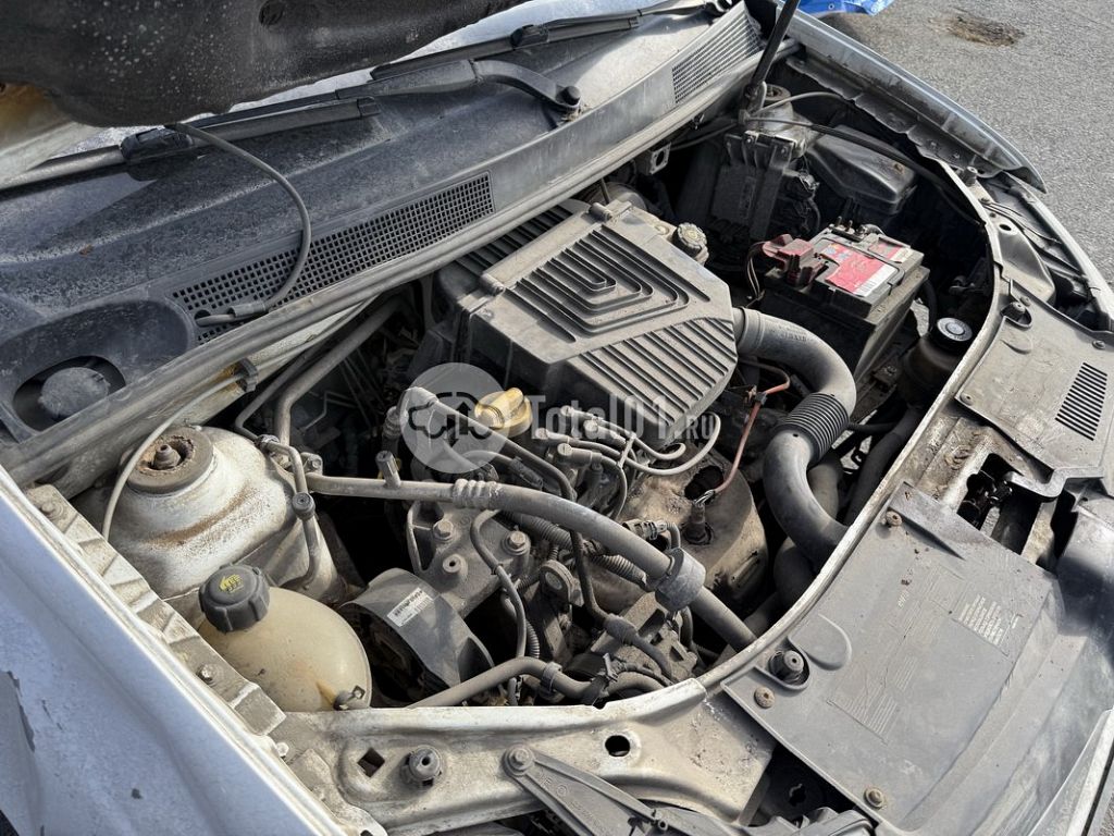 Фото Renault Logan 76