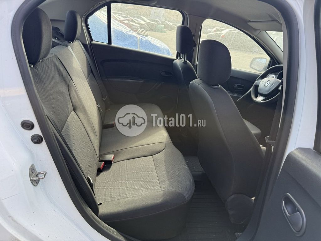 Фото Renault Logan 86