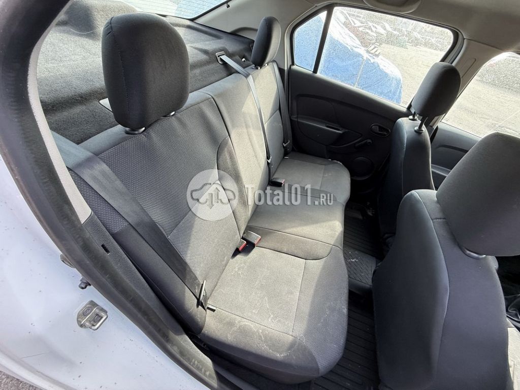 Фото Renault Logan 88