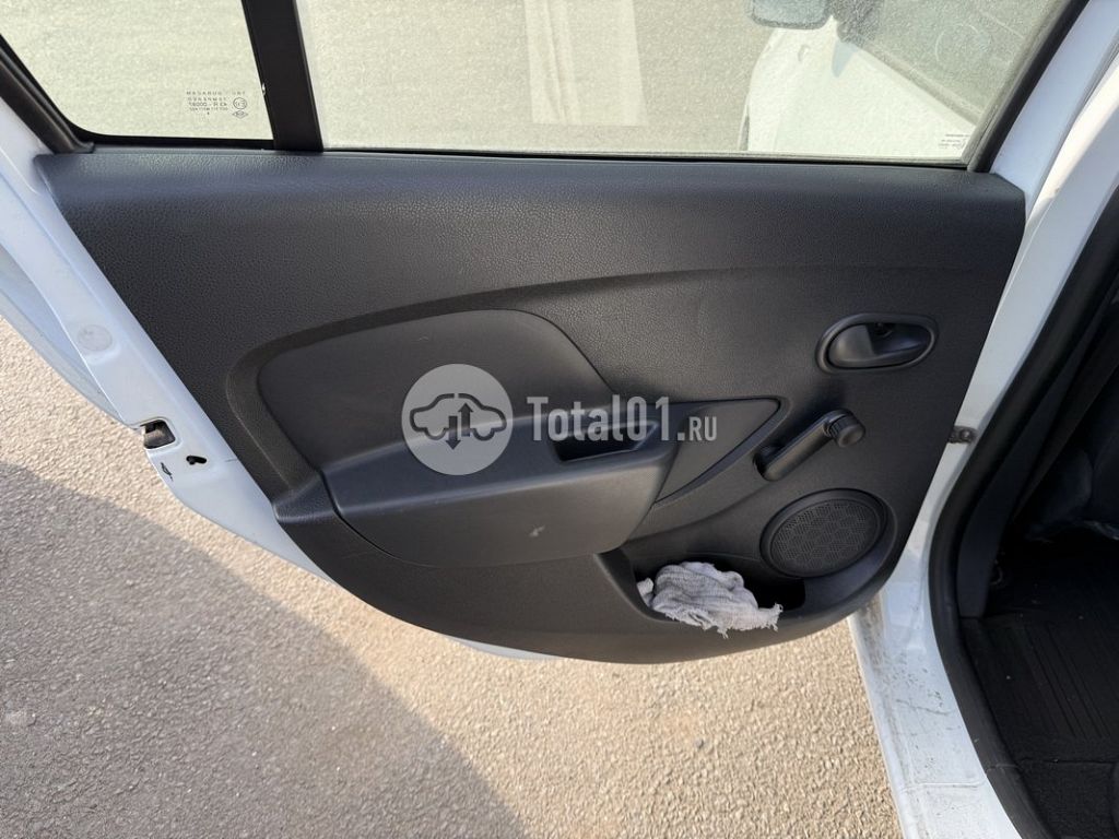 Фото Renault Logan 108