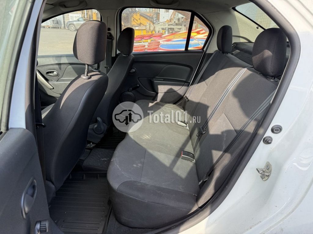 Фото Renault Logan 110