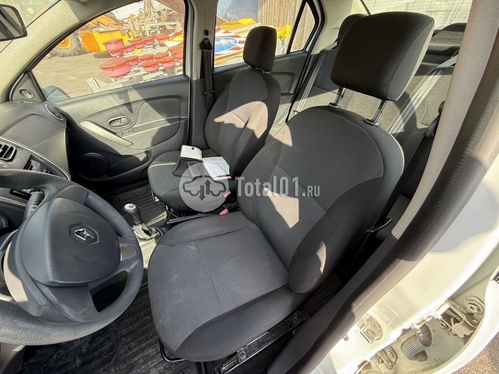 Фото Renault Logan 120