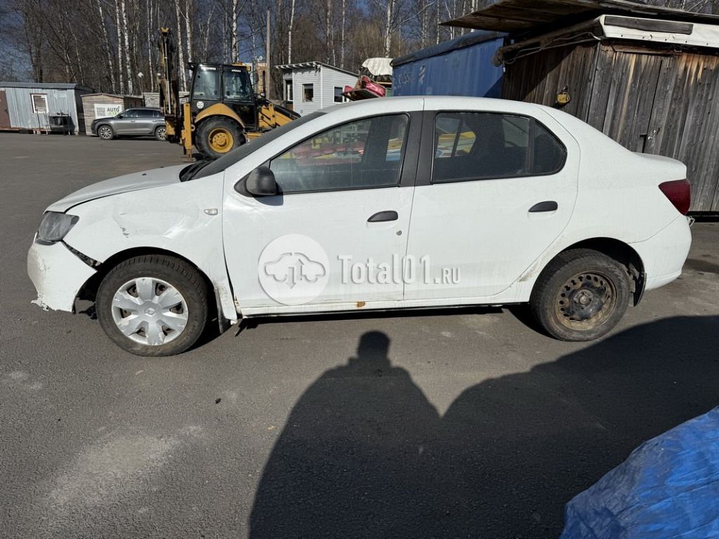 Фото Renault Logan 134