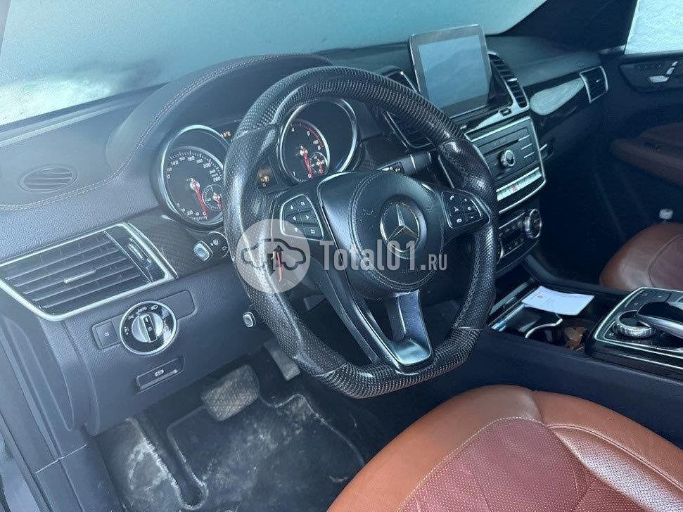 Фото Mercedes-Benz GLS-класс 140