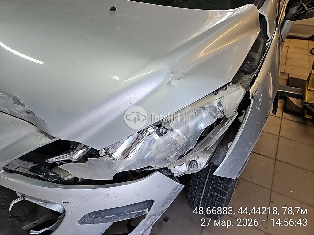 Фото Peugeot 308 12