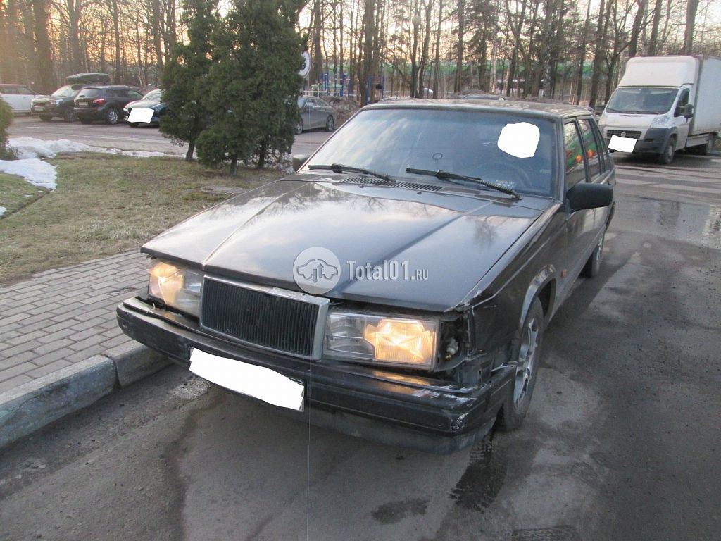Фото Volvo 940 4