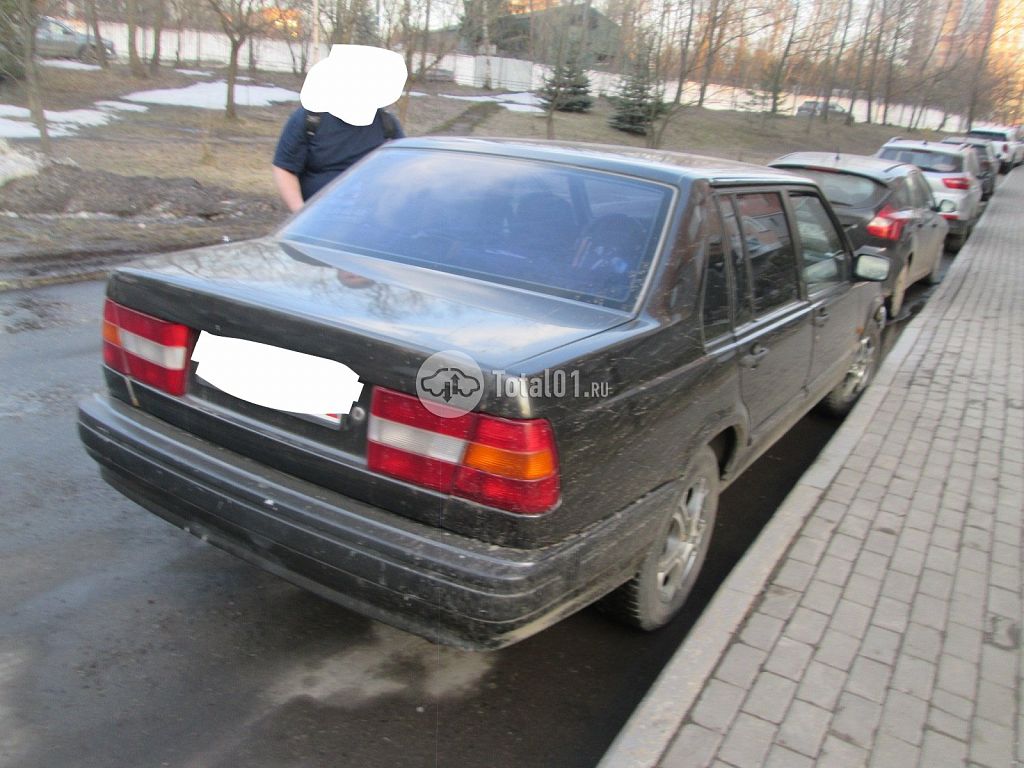 Фото Volvo 940 6
