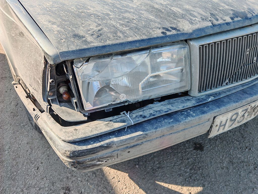 Фото Volvo 940 24