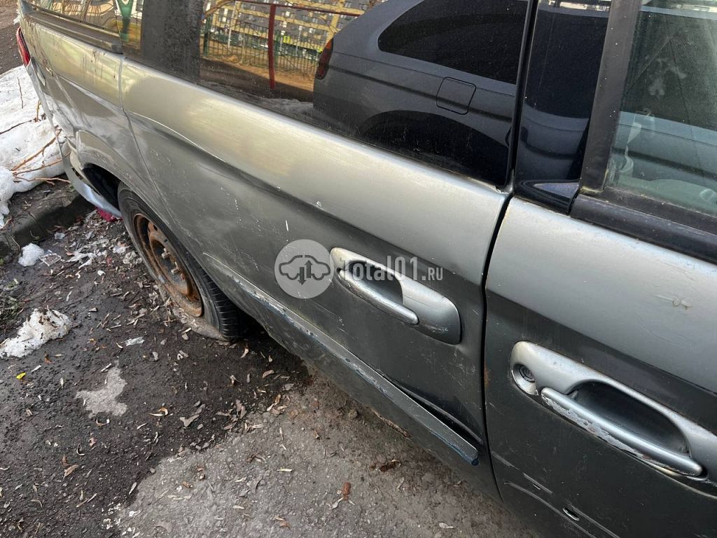 Фото Chrysler Voyager 8