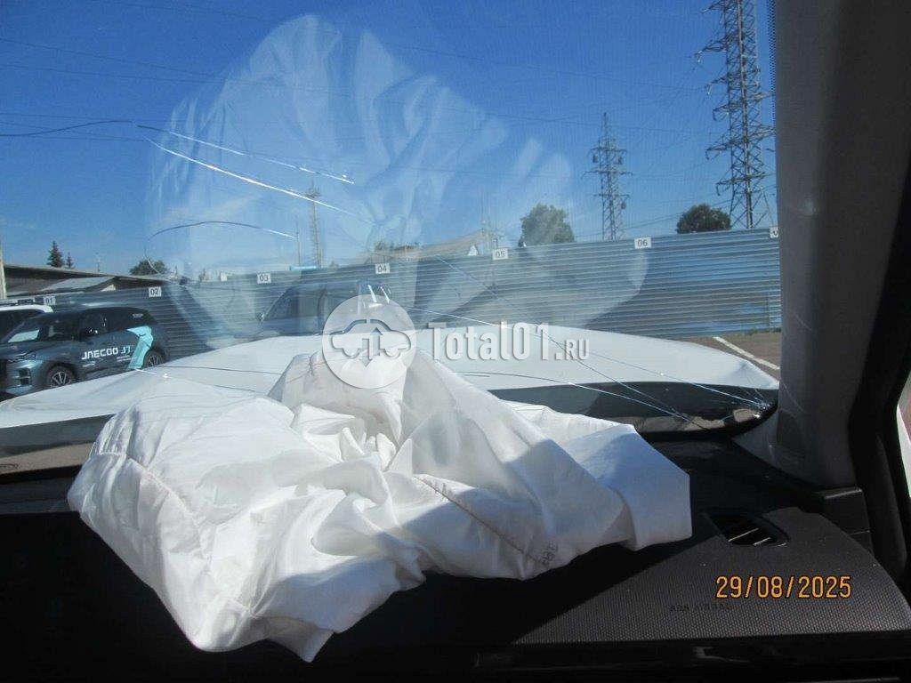 Фото OMODA C5 16