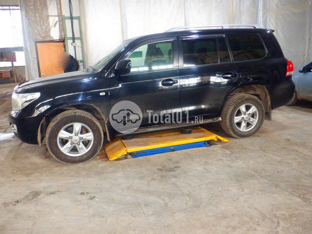 Фото Toyota Land Cruiser 6