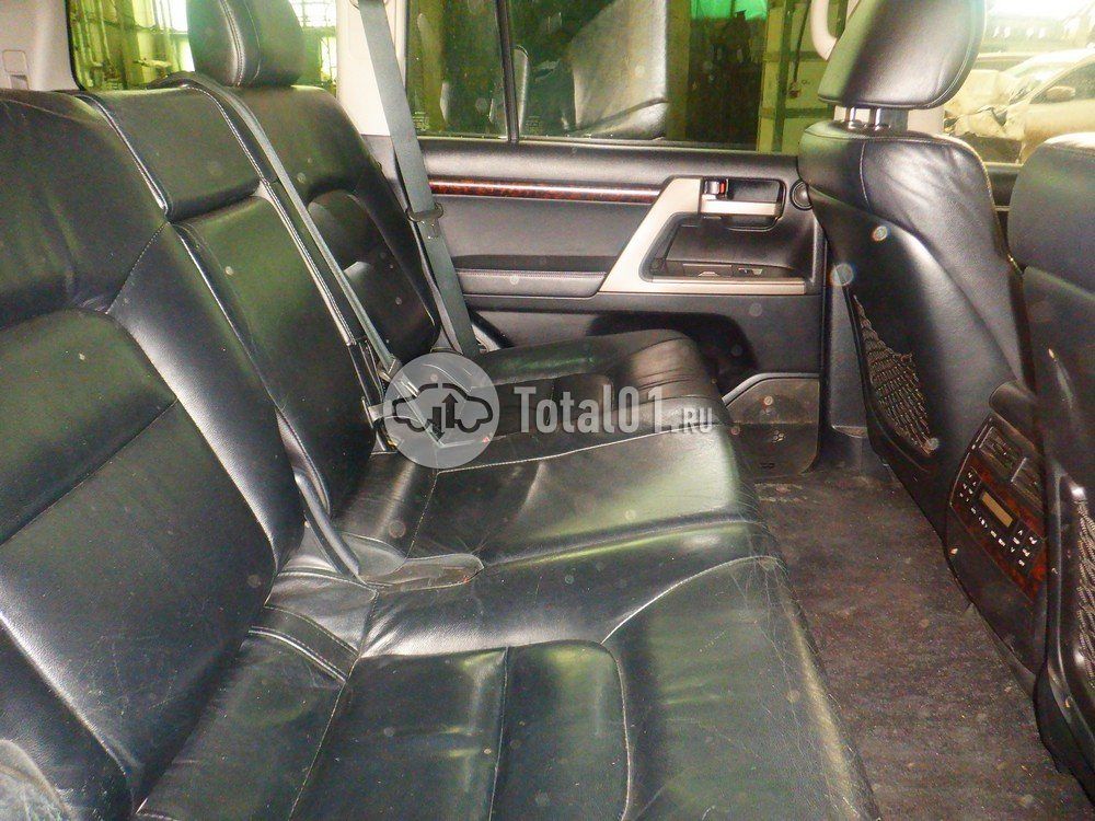 Фото Toyota Land Cruiser 82