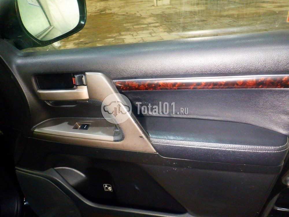 Фото Toyota Land Cruiser 92