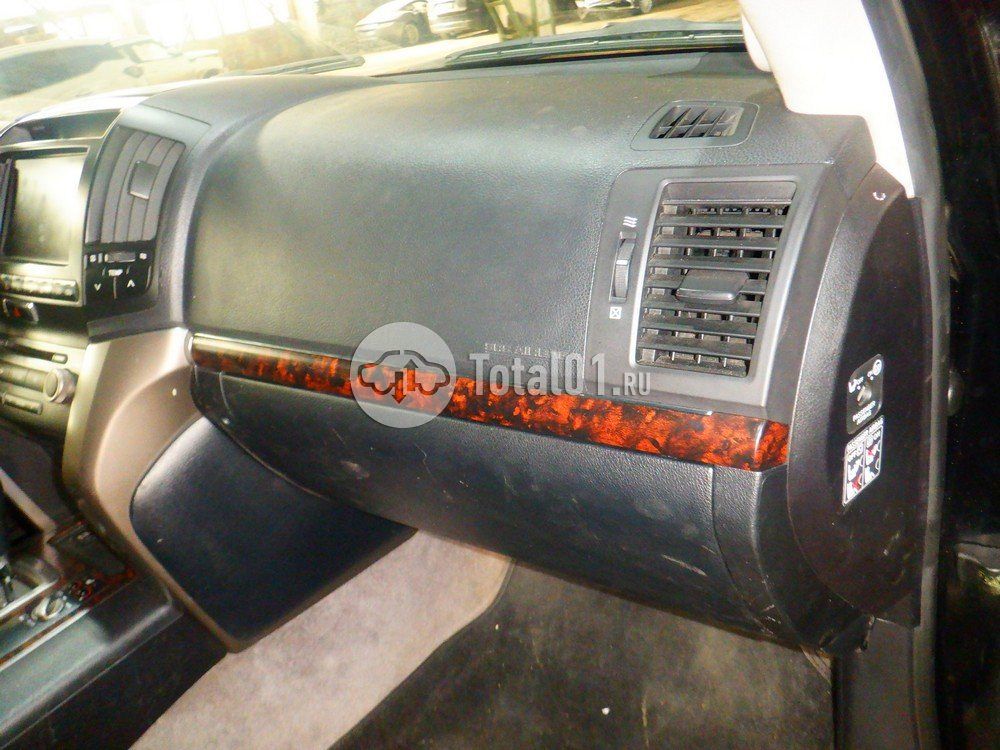 Фото Toyota Land Cruiser 96