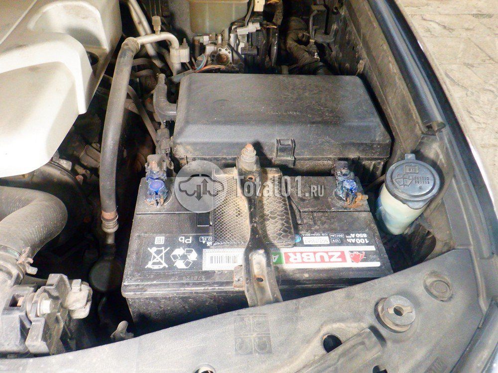 Фото Toyota Land Cruiser 108