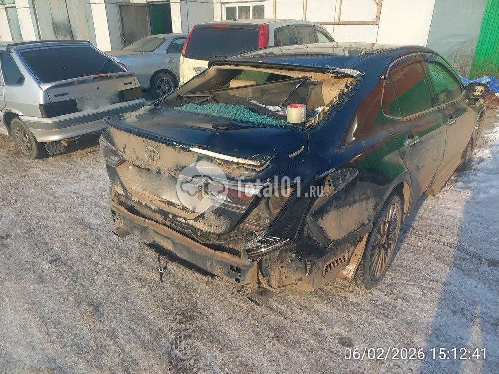 Фото Toyota Camry 8