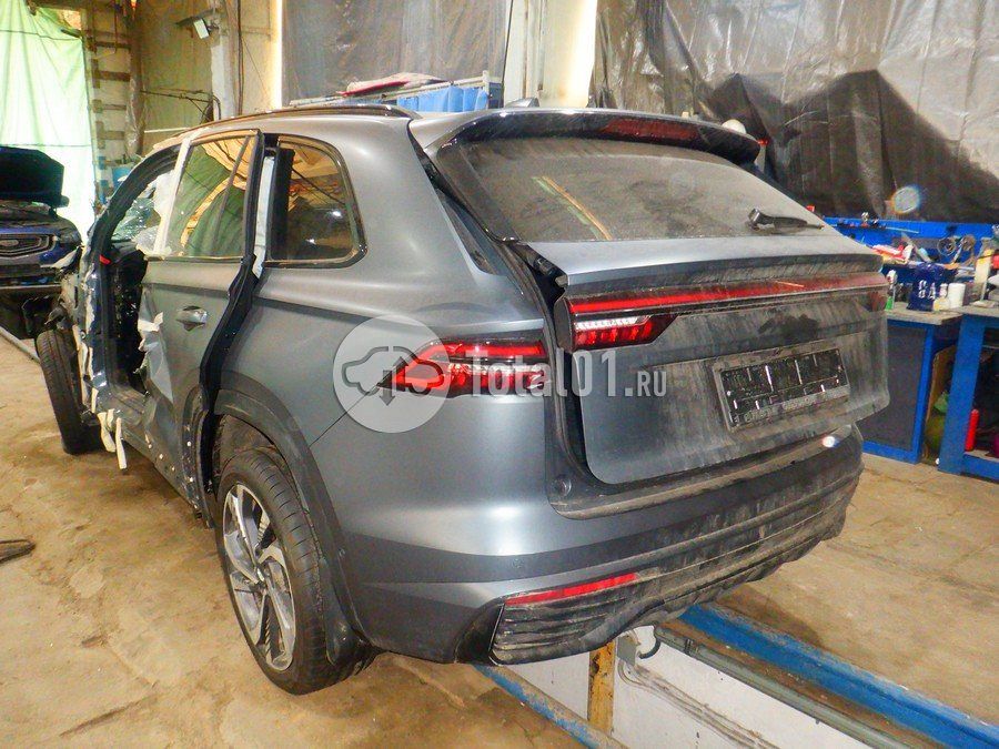 Фото Geely Monjaro 14