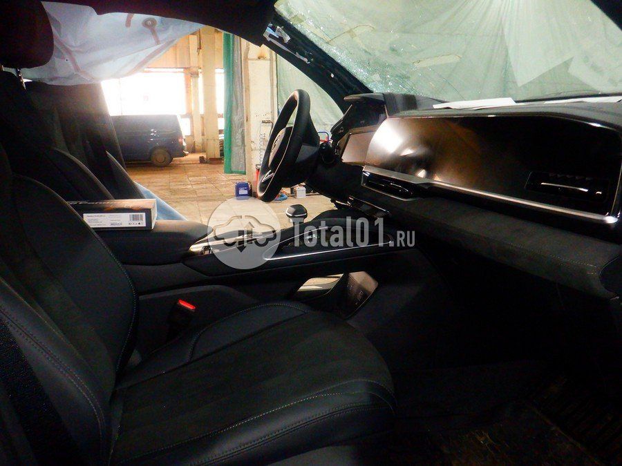 Фото Geely Monjaro 24