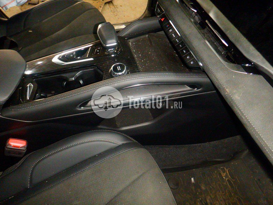 Фото Geely Monjaro 32